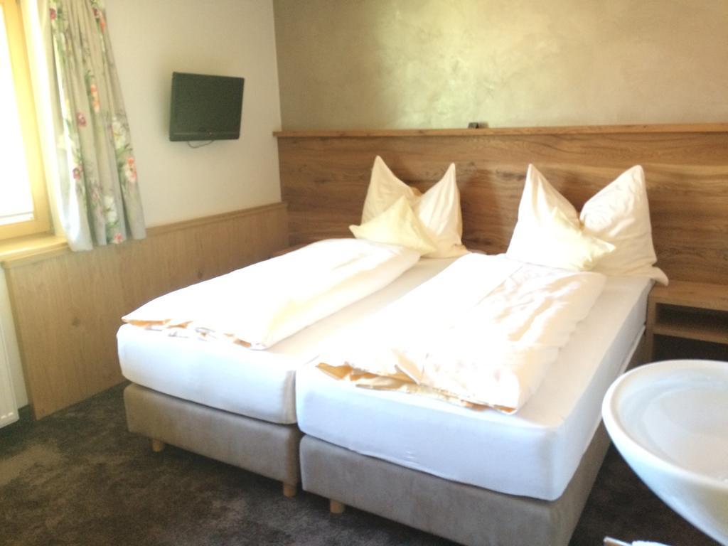 Haus Deutinger Hotel Piesendorf Quarto foto